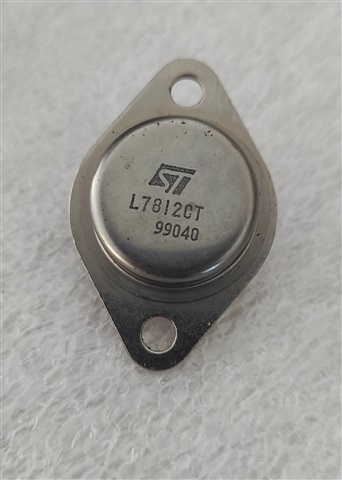 L7815